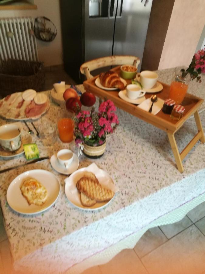 A Casa Di Anna Bed & Breakfast Cortemilia Bagian luar foto