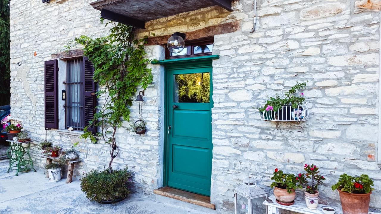 A Casa Di Anna Bed & Breakfast Cortemilia Bagian luar foto